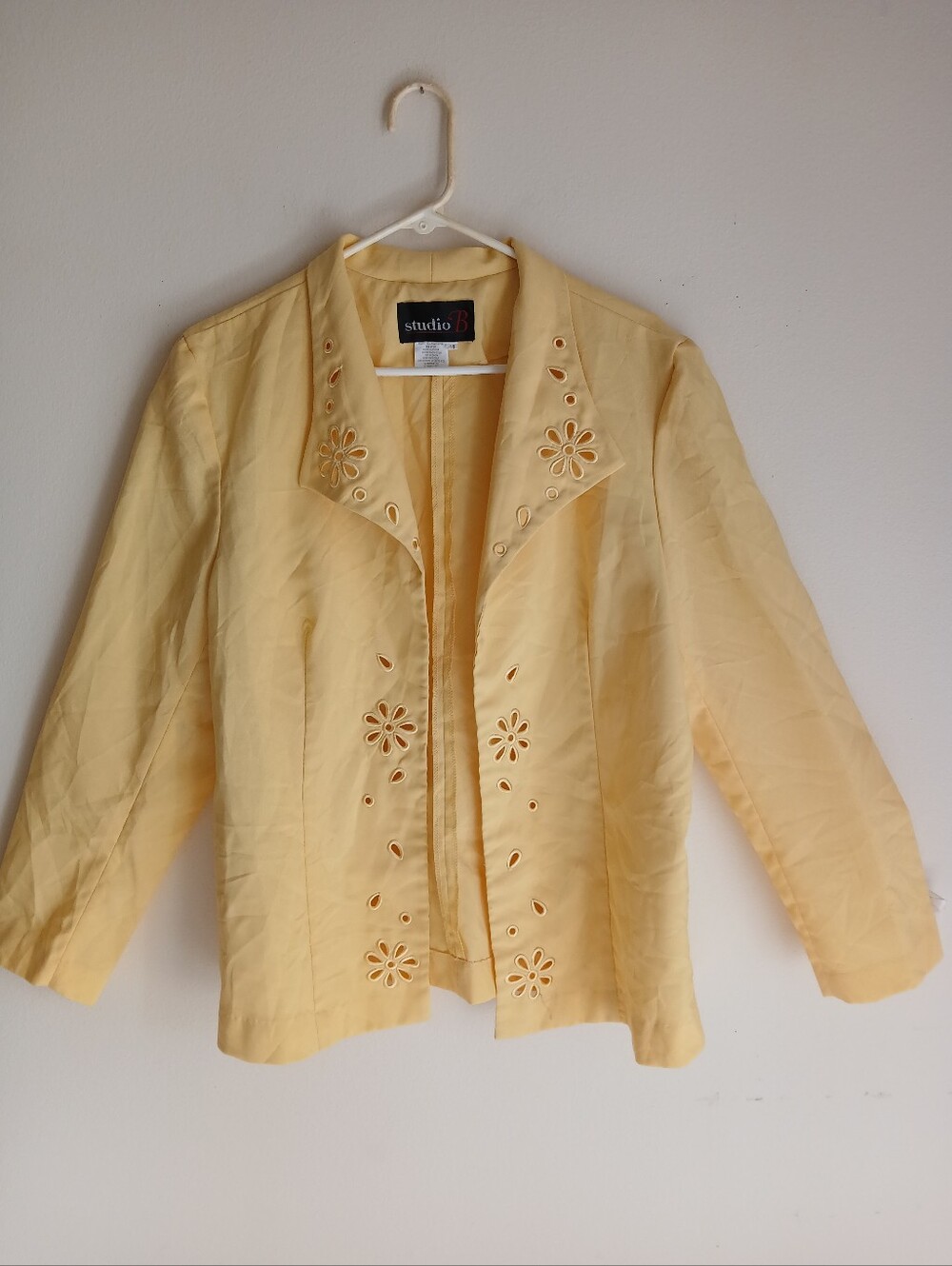 Studio B Yellow Cutout Open Cardigan Blazer Size 18